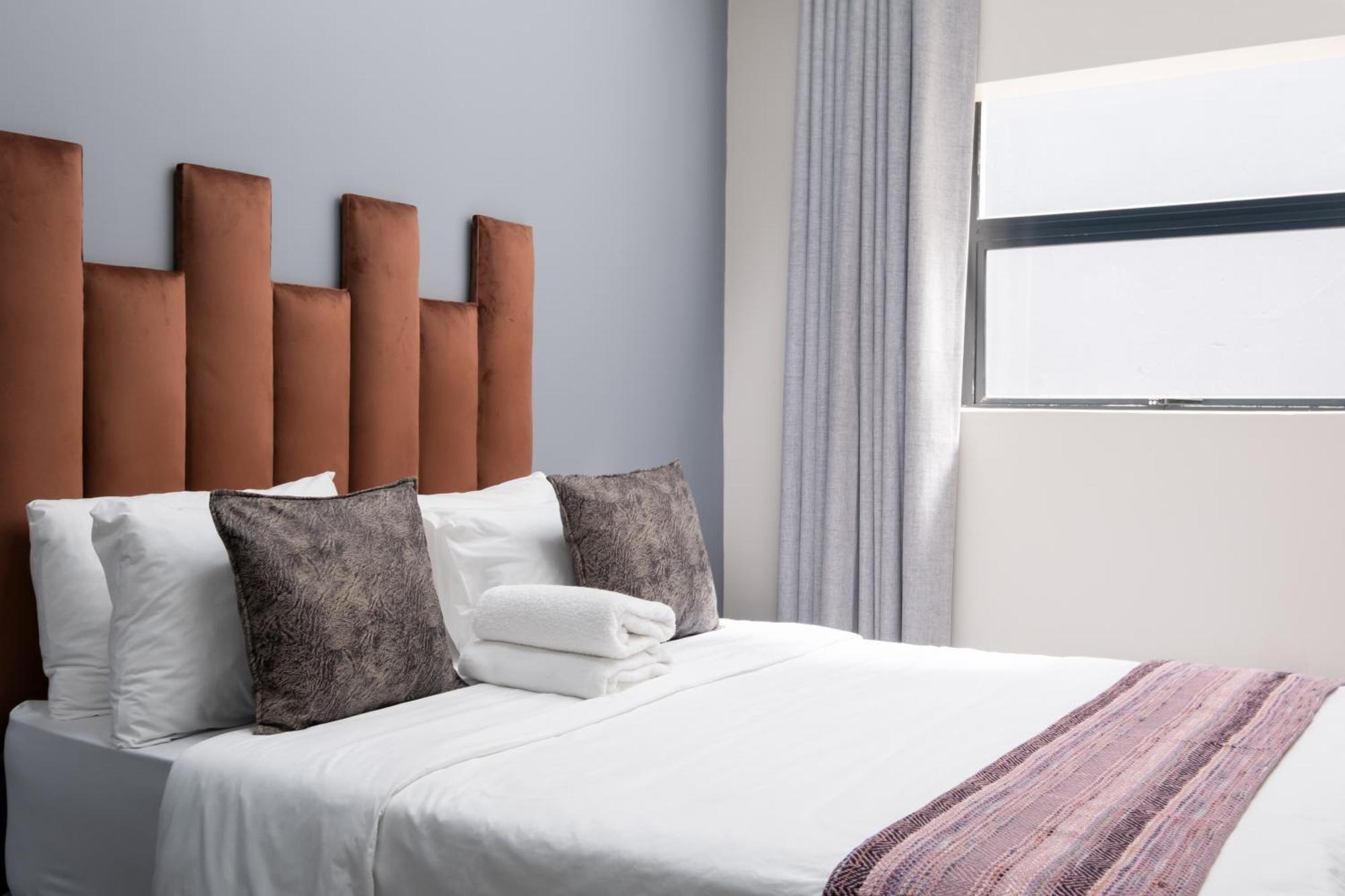 Cape Palm Royal * Cape Town