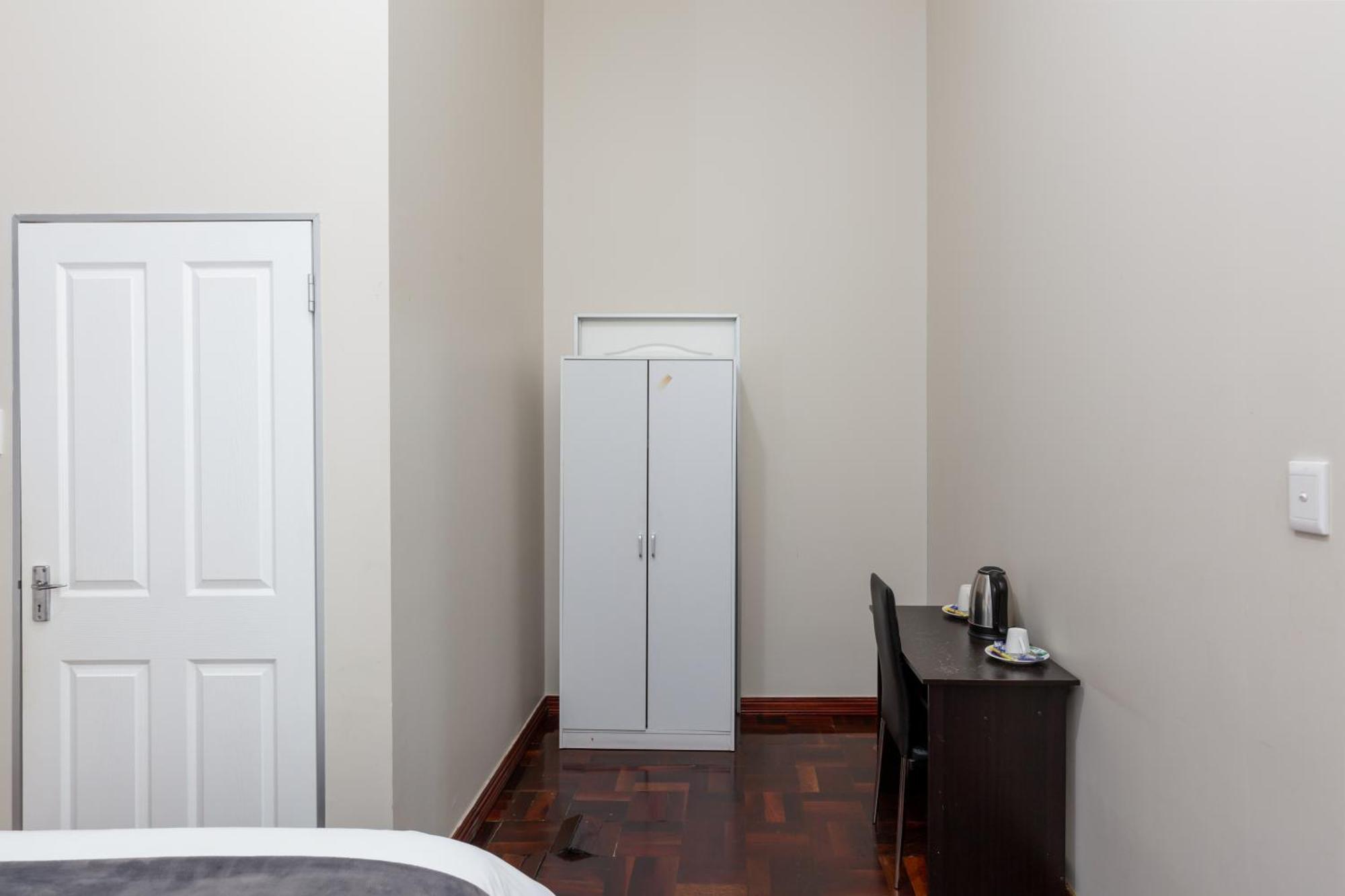 Cape Palm Royal Guest house